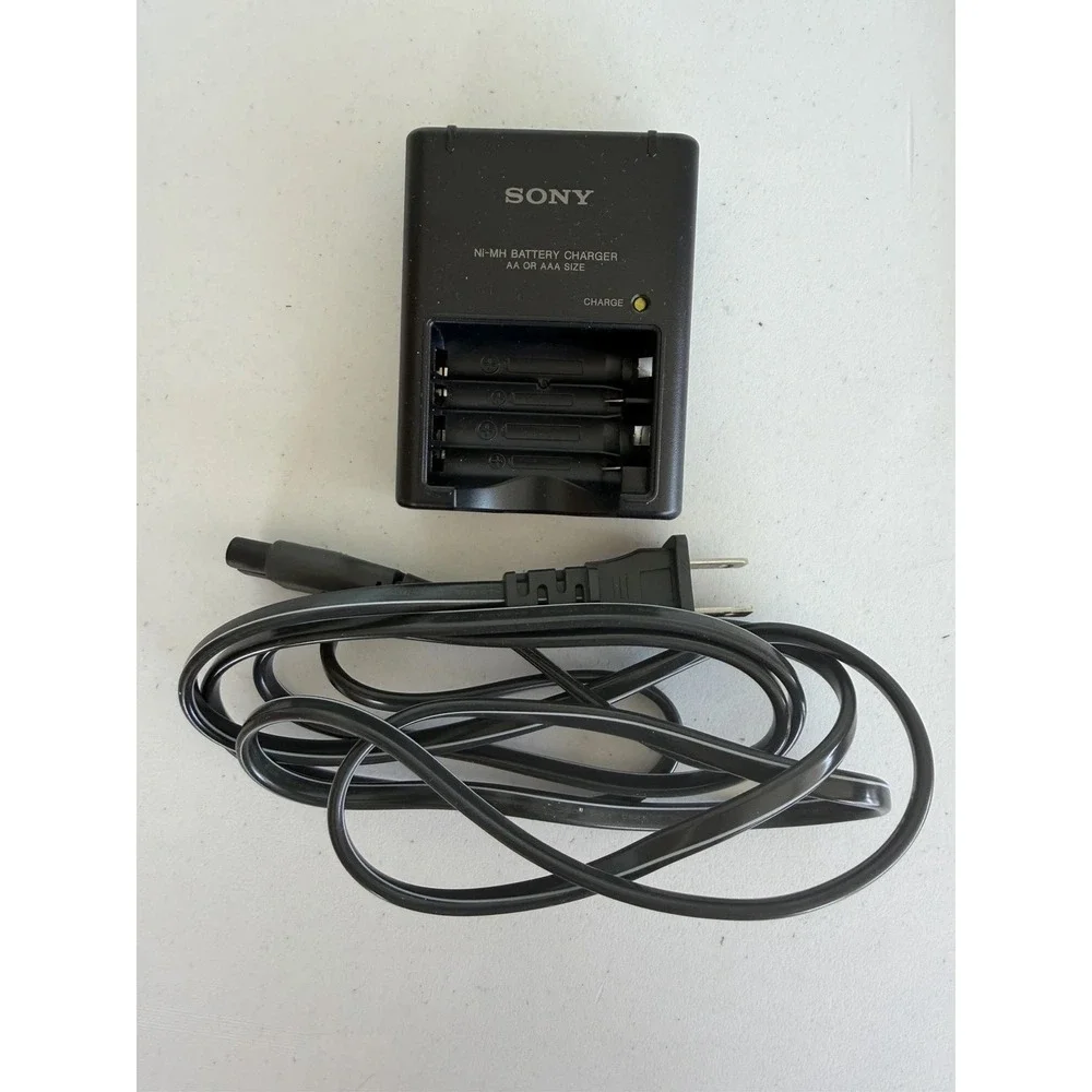 Sony Cyber Shot BC-CS2A Battery Charger for DSC-W1/DSC-W12 USB A/V Cables Manual